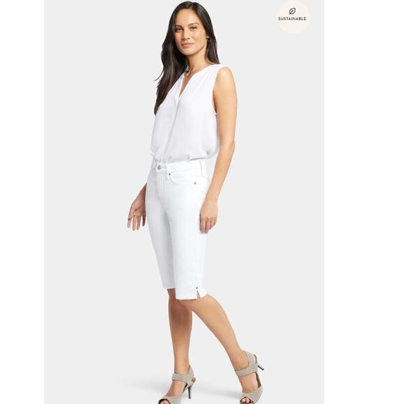 NYDJ Sophie Bike Capri Jeans White Size 8 Petite New - Picture 1 of 8